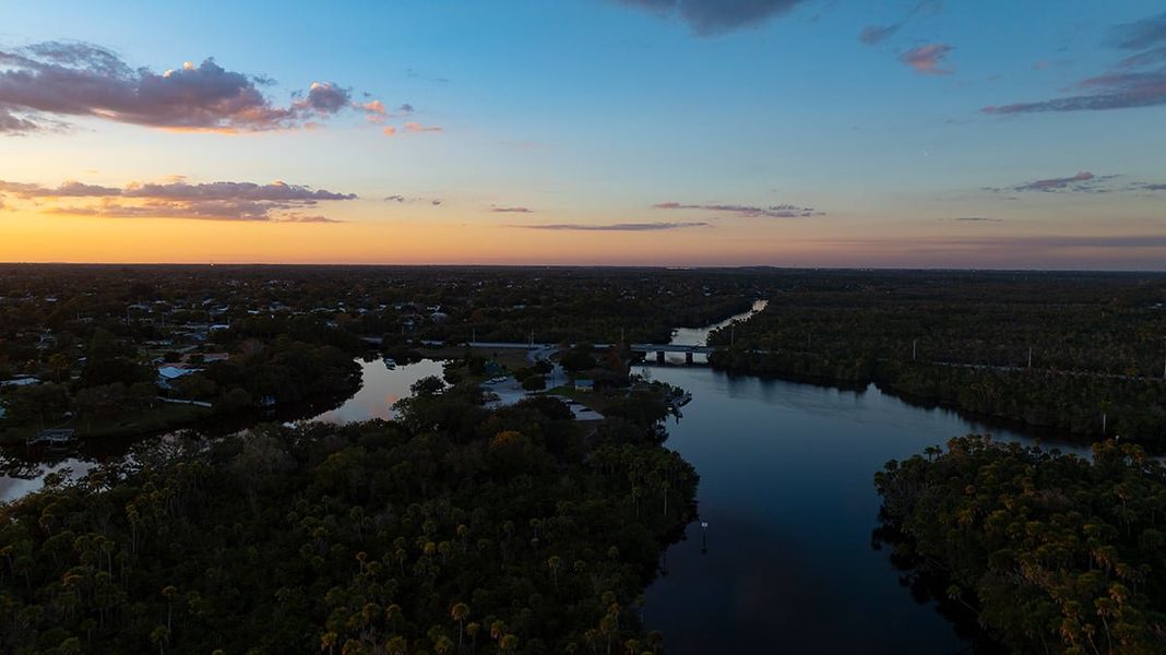 Natural landscape and outdoor views near Veranda Oaks in Port St. Lucie (Image 95).
