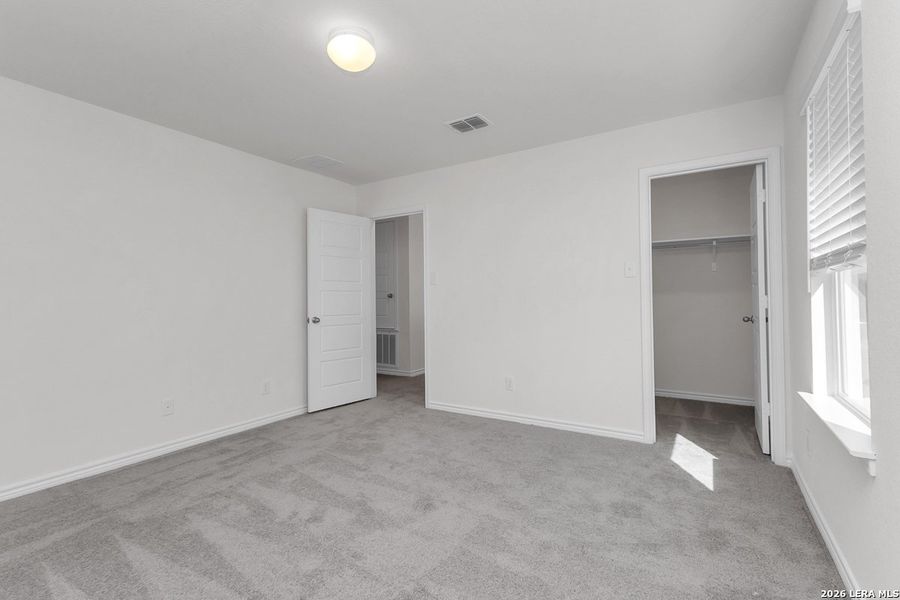 Spacious, unfurnished interior of a new home in The Granary - Heritage Collection, San Antonio (Image 14).