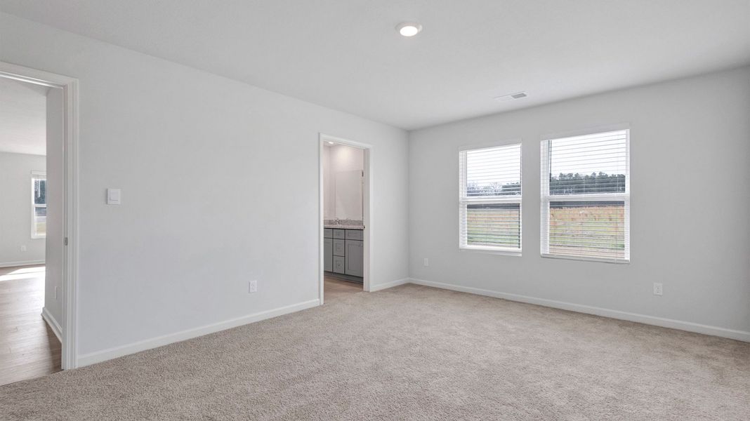 Spacious, unfurnished interior of a new home in Huntington Estates, Millington (Image 25).
