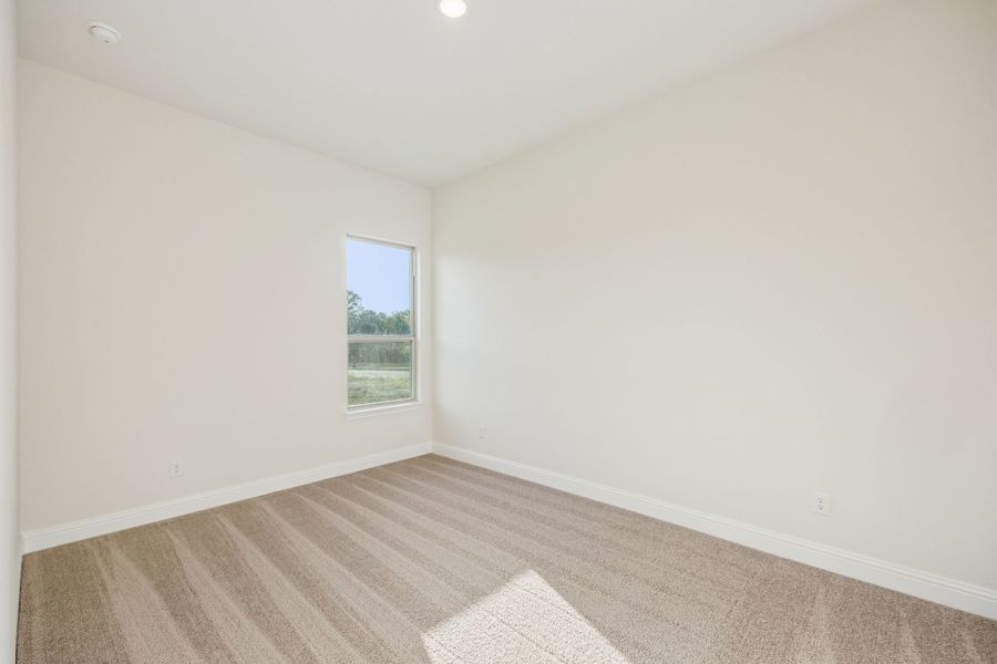 Spacious, unfurnished interior of a new home in Sheppard's Place, Waxahachie (Image 30). Spacious, unfurnished interior of a new home in Sheppard's Place, Waxahachie (Image 30).