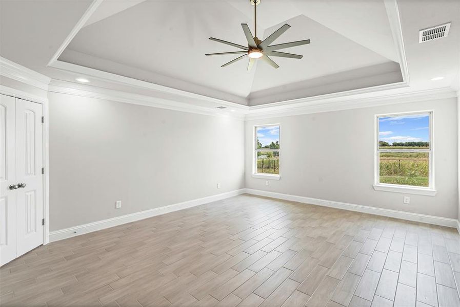 Spacious, unfurnished interior of a new home in , Godley (Image 16).