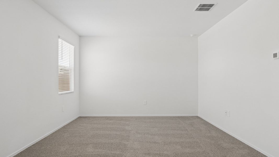 Representative unfurnished interior of a home built from the Lakeway by D.R. Horton in Heartland Ranch, Coolidge (Image 33).