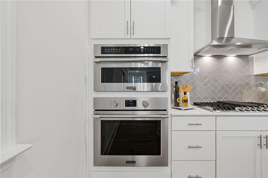 Close-up of interior finishes inside a home in , Dallas (Image 23).