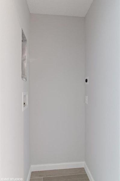 16_5139SEJackAve_44_LaundryRoom_HiRes