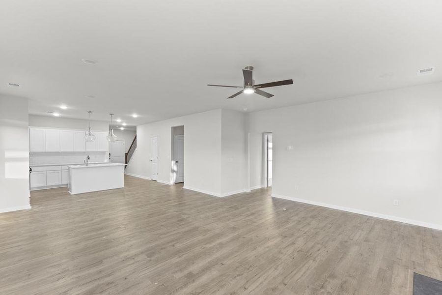 Spacious, unfurnished interior of a new home in The Grove, Florence (Image 21).