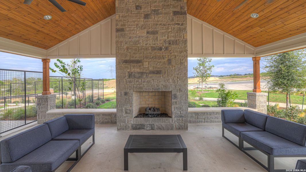 Community amenities in Bollinger, Maxwell (Image 27).