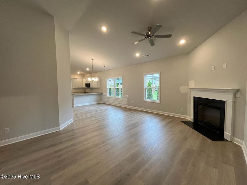 Spacious, unfurnished interior of a new home in Palmetto Creek, Bolivia (Image 12).