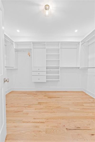 Spacious, unfurnished interior of a new home in , Atlanta (Image 29). Spacious, unfurnished interior of a new home in , Atlanta (Image 29).