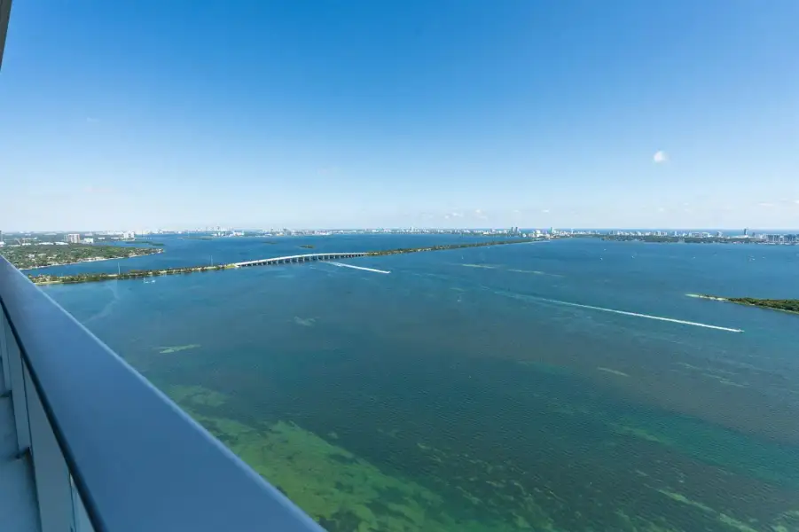 32-web-or-mls-A7401449