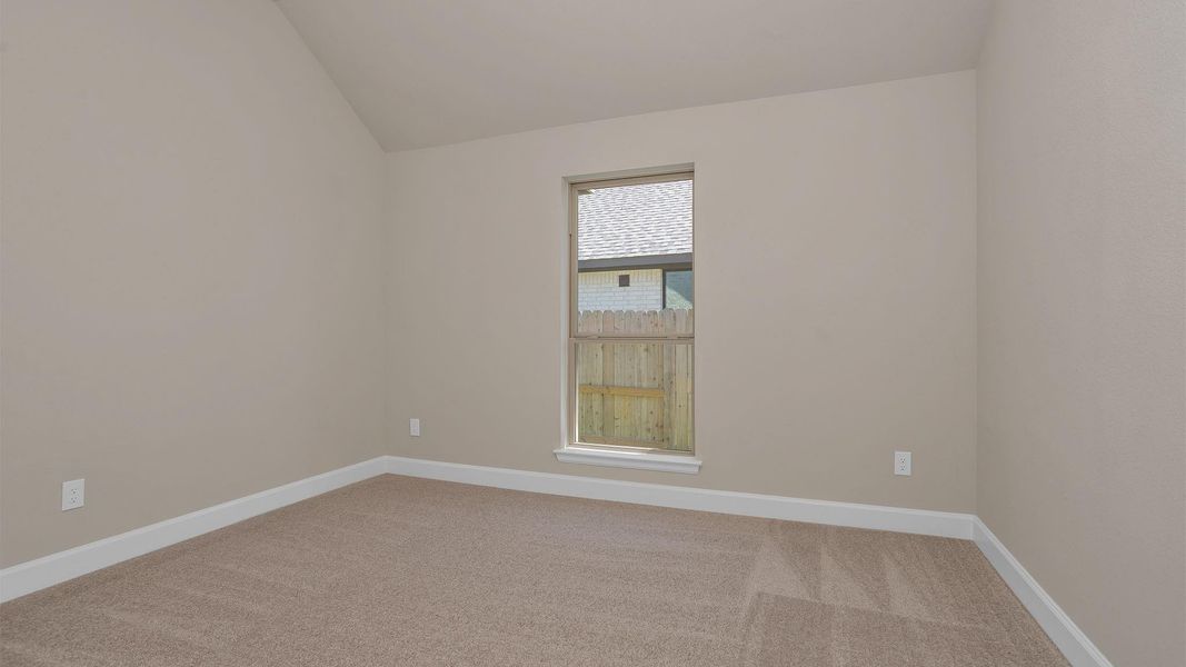 Spacious, unfurnished interior of a new home in Valencia, Manvel (Image 10).