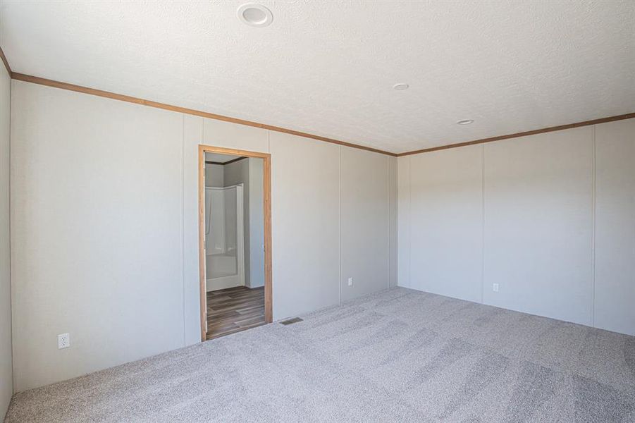 Spacious, unfurnished interior of a new home in , Runaway Bay (Image 9). Spacious, unfurnished interior of a new home in , Runaway Bay (Image 9).