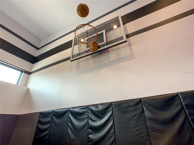 Close-up of interior finishes inside a home in , Reunion (Image 19).