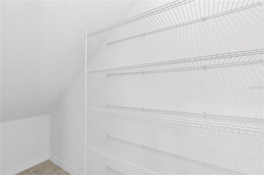 Spacious, unfurnished interior of a new home in Osprey Ranch Townhomes, Winter Garden (Image 26).