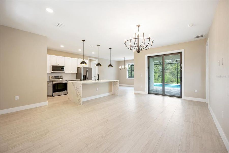 Spacious, unfurnished interior of a new home in , Port Charlotte (Image 14).