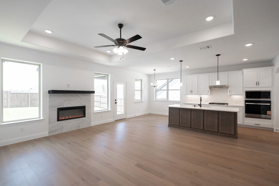 Spacious, unfurnished interior of a new home in Enclave at Legacy Hills, Celina (Image 18).