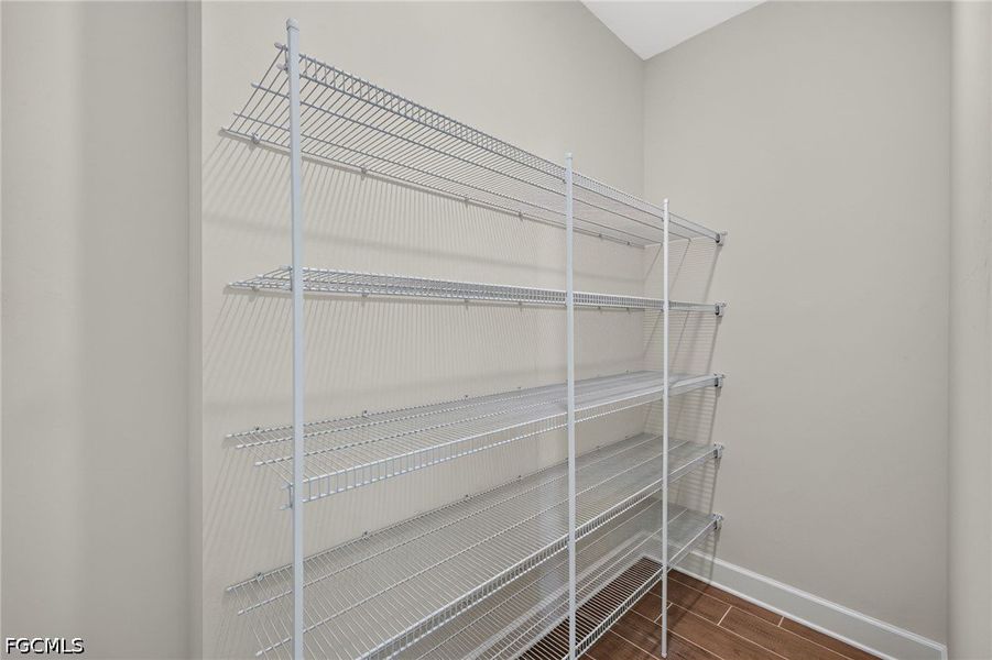 Spacious, unfurnished interior of a new home in Cape Coral, Cape Coral (Image 17).