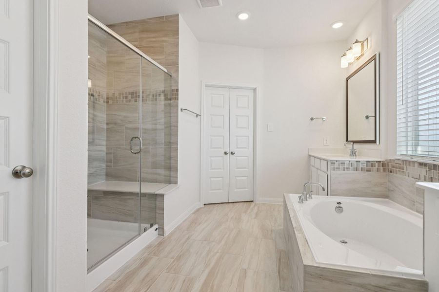 Furnished interior view inside a new home in Kemah Crossing - Luxe Series, Kemah (Image 12).