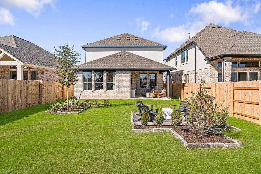 Exterior details and patio area of a home in , Dayton (Image 19).