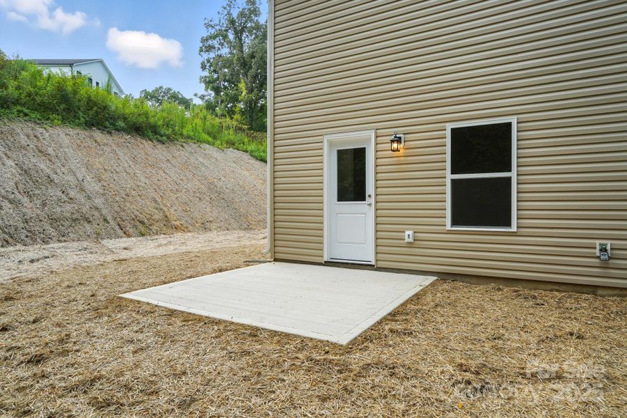 Side/Rear Yard Side/Rear Yard