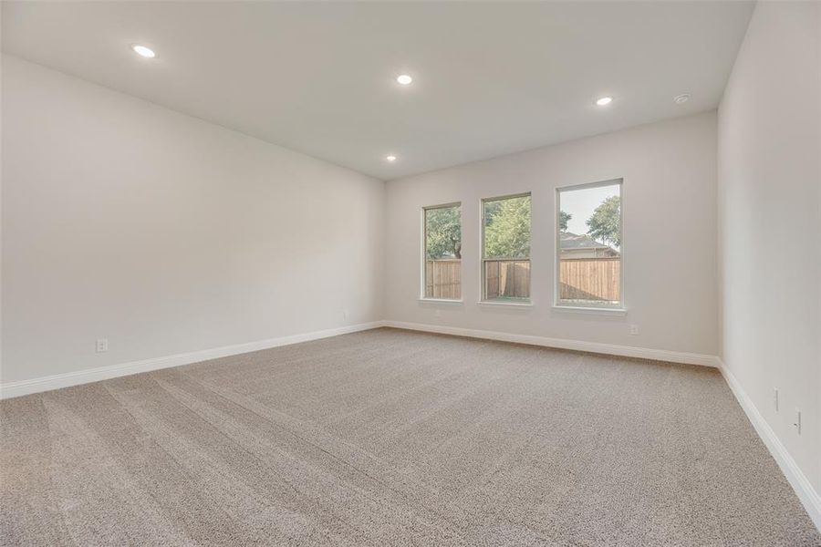 Spacious, unfurnished interior of a new home in Bayside, Rowlett (Image 13). Spacious, unfurnished interior of a new home in Bayside, Rowlett (Image 13).