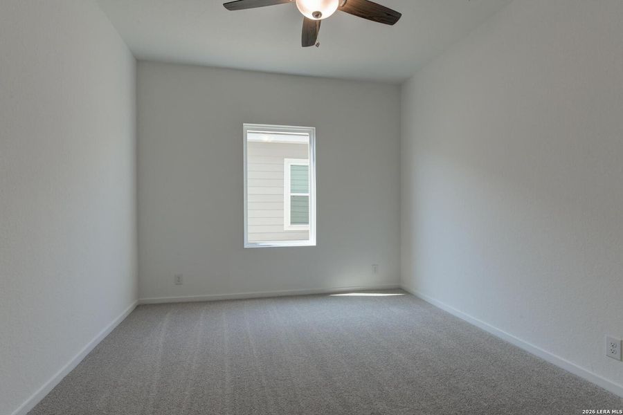 Spacious, unfurnished interior of a new home in Hennersby Hollow, San Antonio (Image 17).