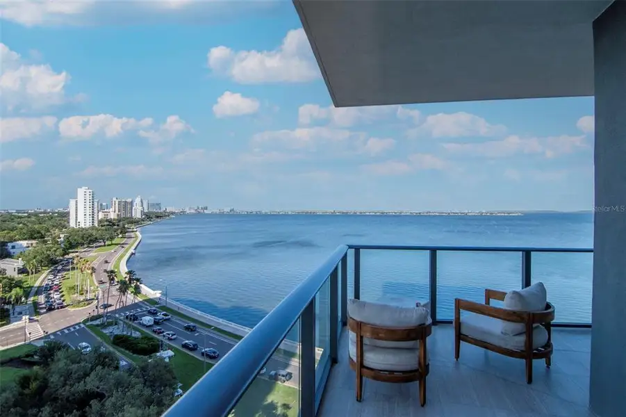 Condo located in Tampa, FL showcasing its design and architecture (Image 35). Condo located in Tampa, FL showcasing its design and architecture (Image 35).