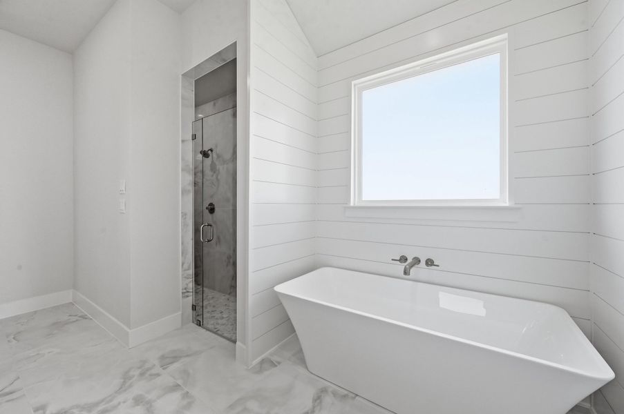 Furnished interior view inside a new home in Aledo Heights - Aledo ISD, Annetta (Image 17).