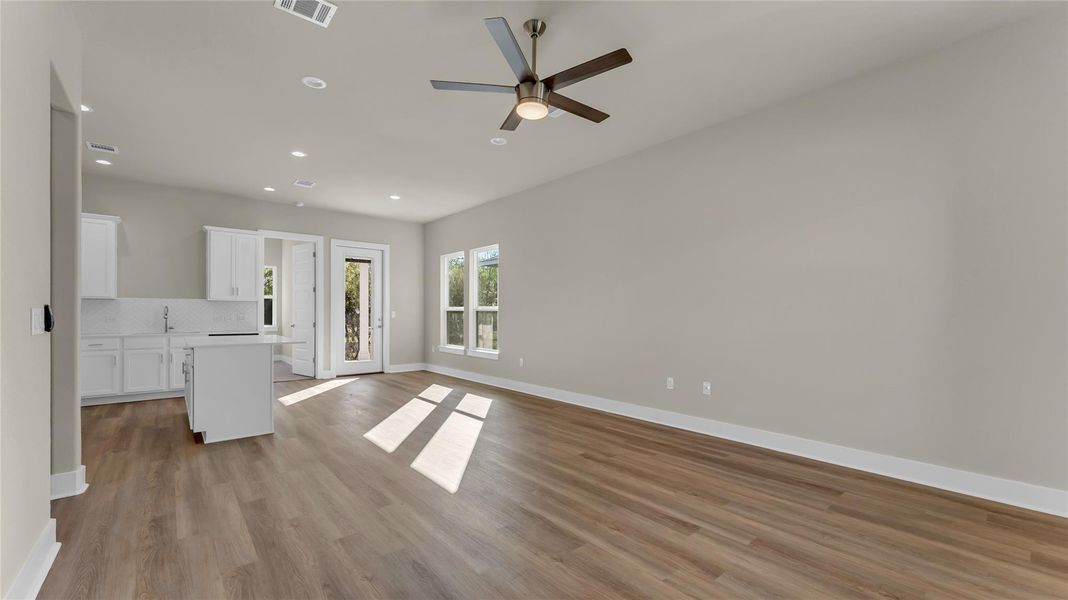 Spacious, unfurnished interior of a new home in , Cottonwood Shores (Image 19).