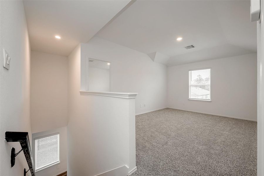 Spacious, unfurnished interior of a new home in Breckenridge Forest, Spring (Image 42).