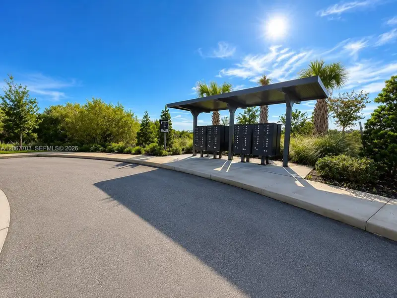 Community amenities in Summerwoods, Parrish (Image 23).