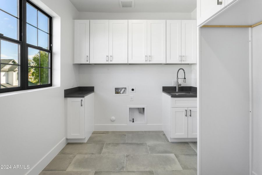 UPSTAIRS LAUNDRY ROOM