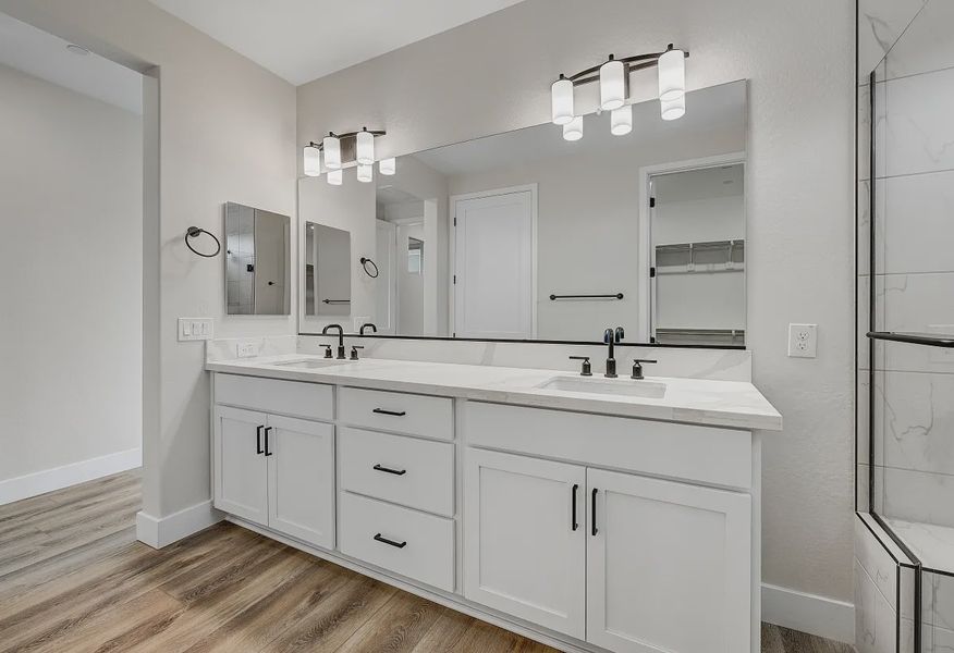 Ridgecrest Aspire HS 81 Primary Bath - 10 of 12