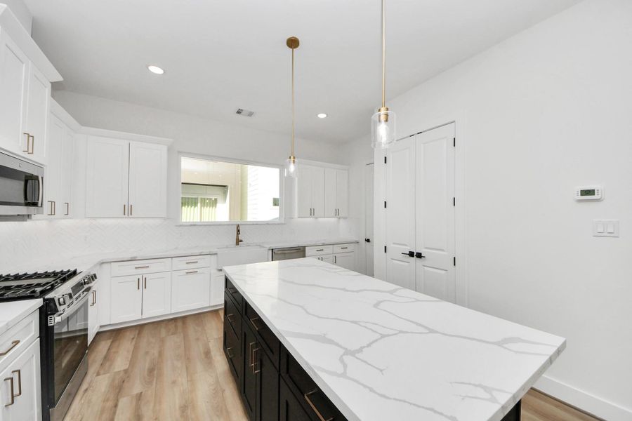 Furnished interior view inside a new home in , Houston (Image 13).