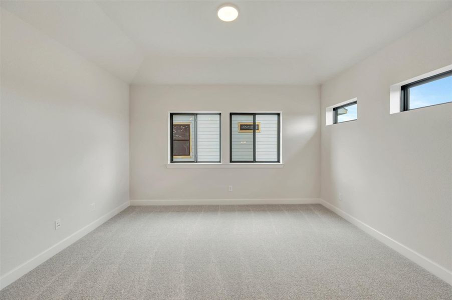 Spacious, unfurnished interior of a new home in Sienna - Landmark Row Collection, Missouri City (Image 15). Spacious, unfurnished interior of a new home in Sienna - Landmark Row Collection, Missouri City (Image 15).