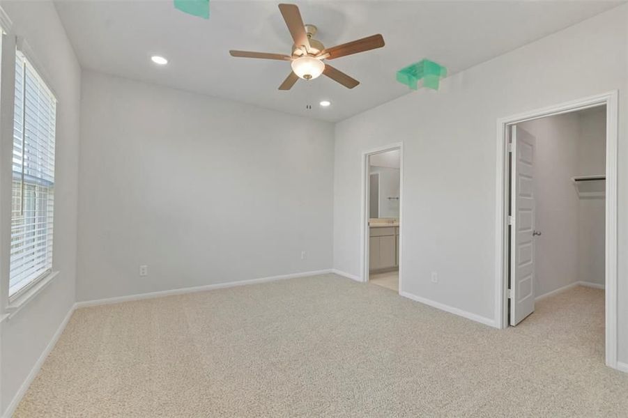 Spacious, unfurnished interior of a new home in Lakes at Black Oak, Magnolia (Image 44).
