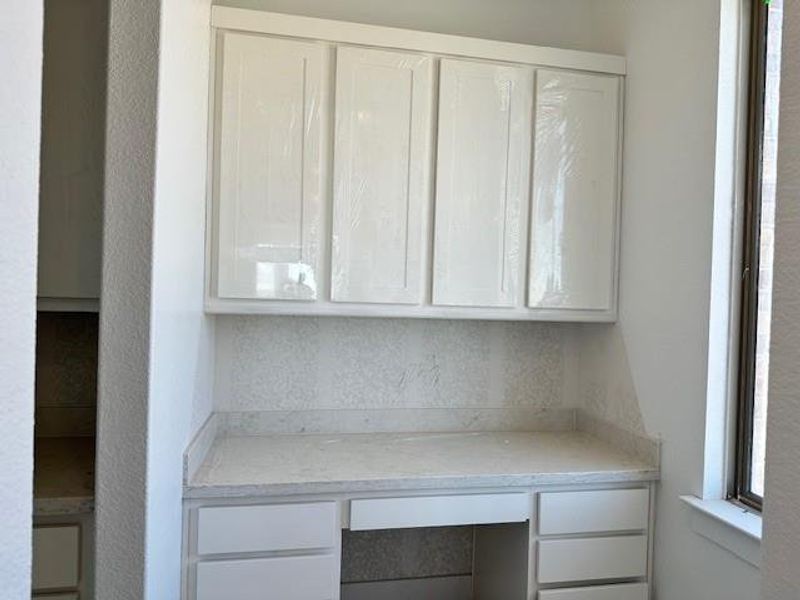 Gorgeous Open Concept Kitchen
