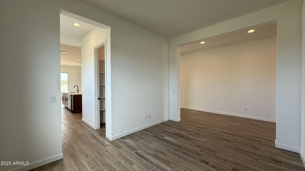 014 - Dining Room 014 - Dining Room