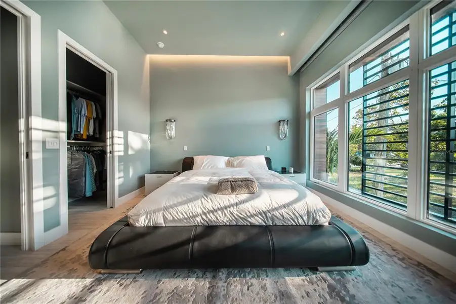 Furnished interior view inside a new home in , Sarasota (Image 13).