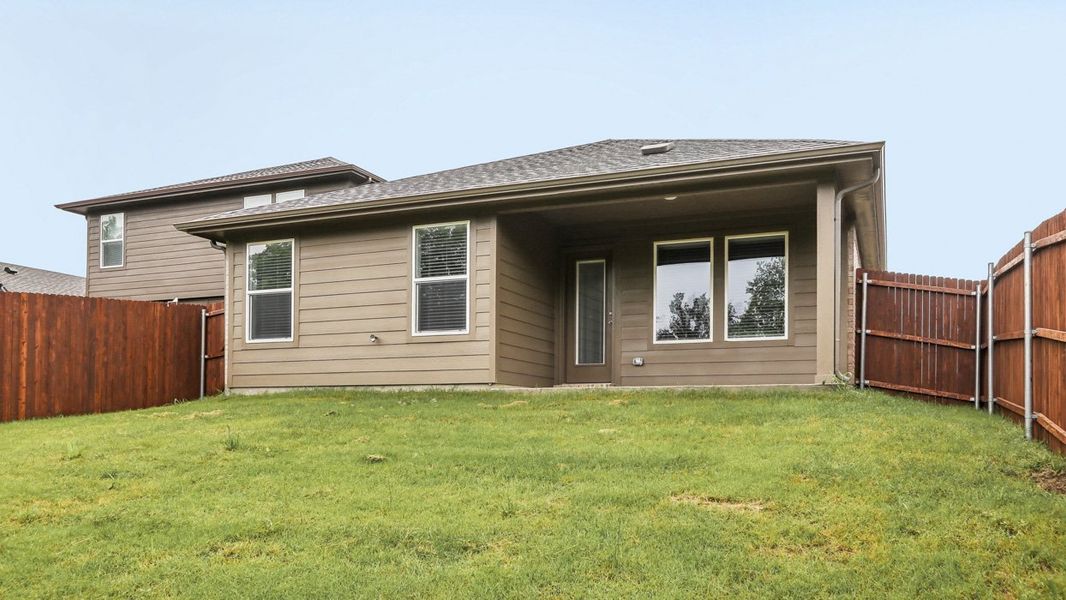 Exterior details and patio area of a home in Hanolley Hills, Sherman (Image 4). Exterior details and patio area of a home in Hanolley Hills, Sherman (Image 4).