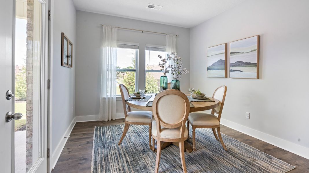 Representative furnished interior of a home built from the COVINGTON by D.R. Horton in Riverwood Gardens, Oakland (Image 8).
