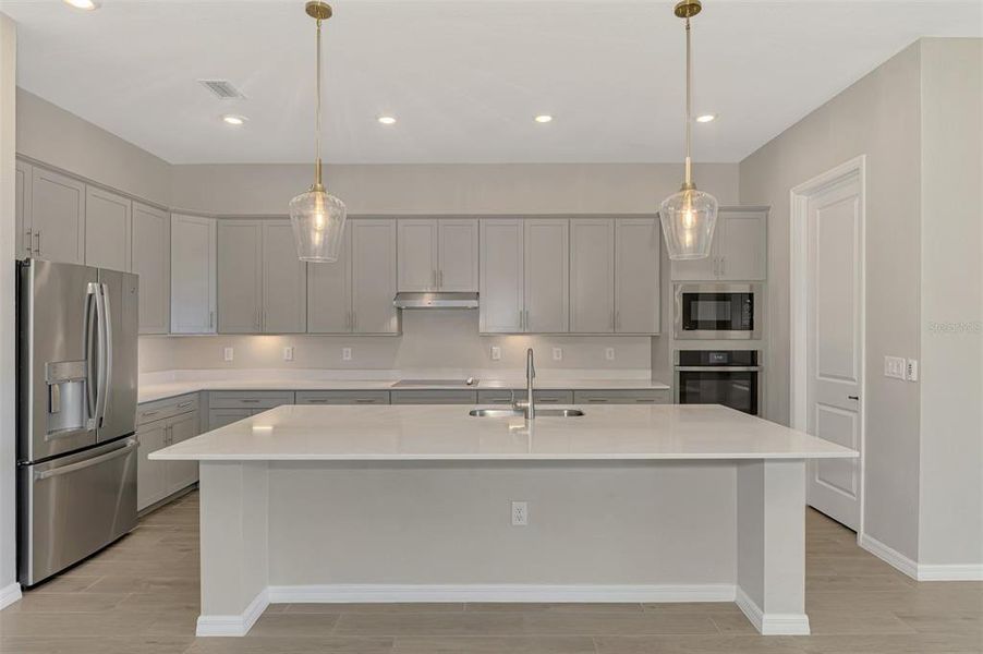 Furnished interior view inside a new home in Wellen Park Golf & Country Club, Venice (Image 9). Furnished interior view inside a new home in Wellen Park Golf & Country Club, Venice (Image 9).