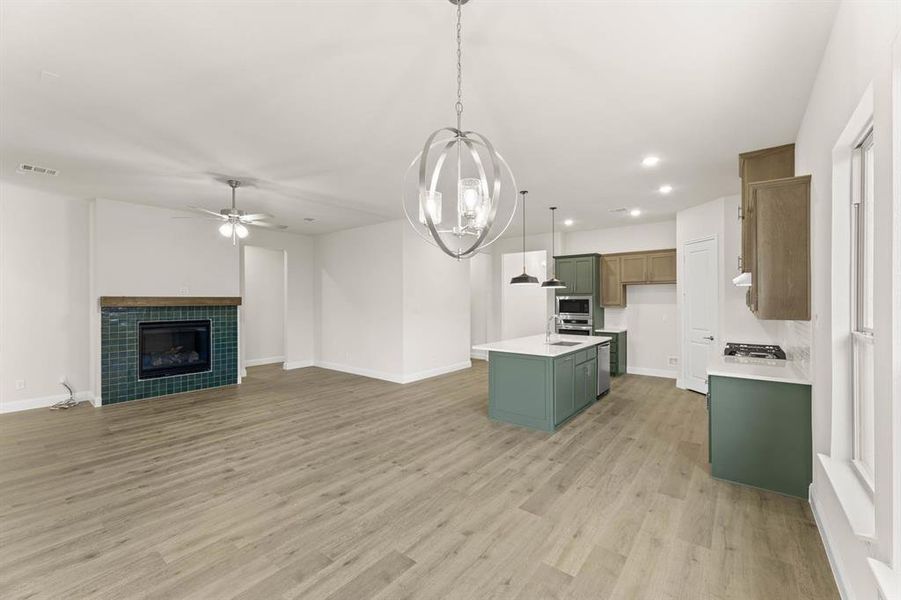 5401 Bardwell-Dining-2 5401 Bardwell-Dining-2