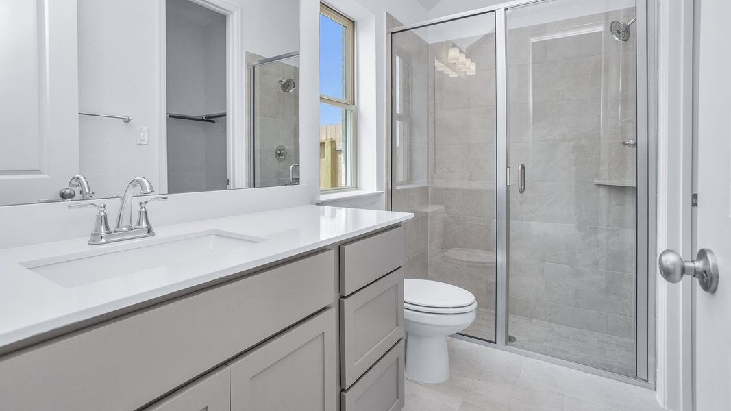 Representative furnished interior of a home built from the 2504W by Perry Homes in La Cima, San Marcos (Image 10).