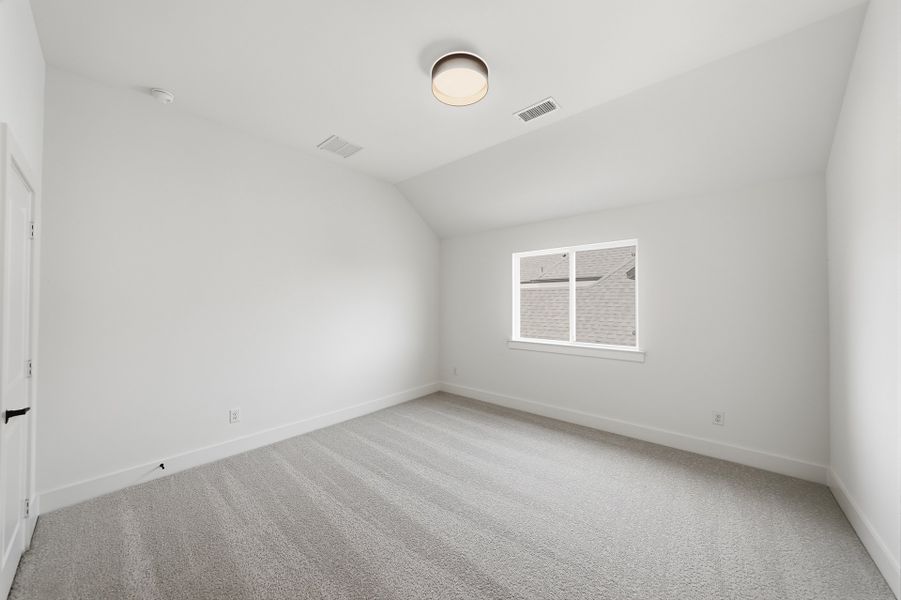 Spacious, unfurnished interior of a new home in Light Farms Graham/Reagan, Celina (Image 29).