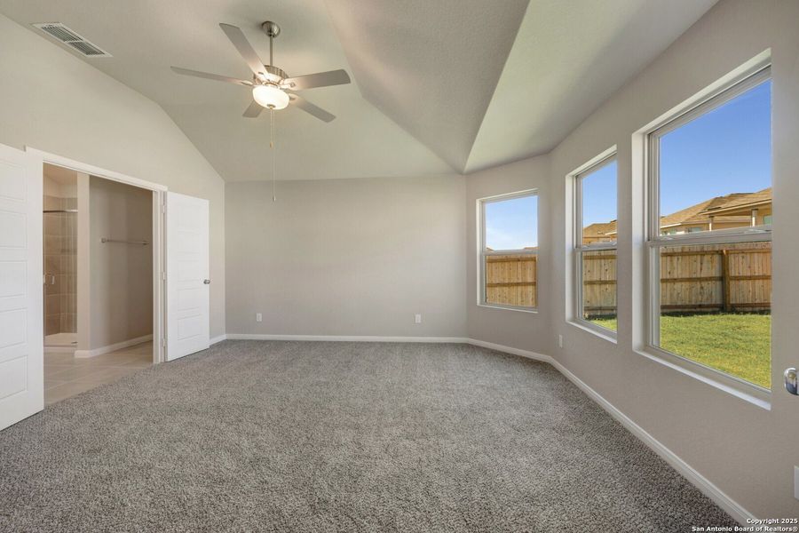 Spacious, unfurnished interior of a new home in Greenspoint Heights, Seguin (Image 32). Spacious, unfurnished interior of a new home in Greenspoint Heights, Seguin (Image 32).
