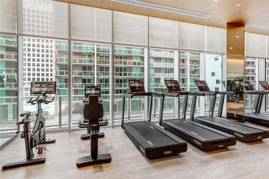 Community amenities in , Miami (Image 43).