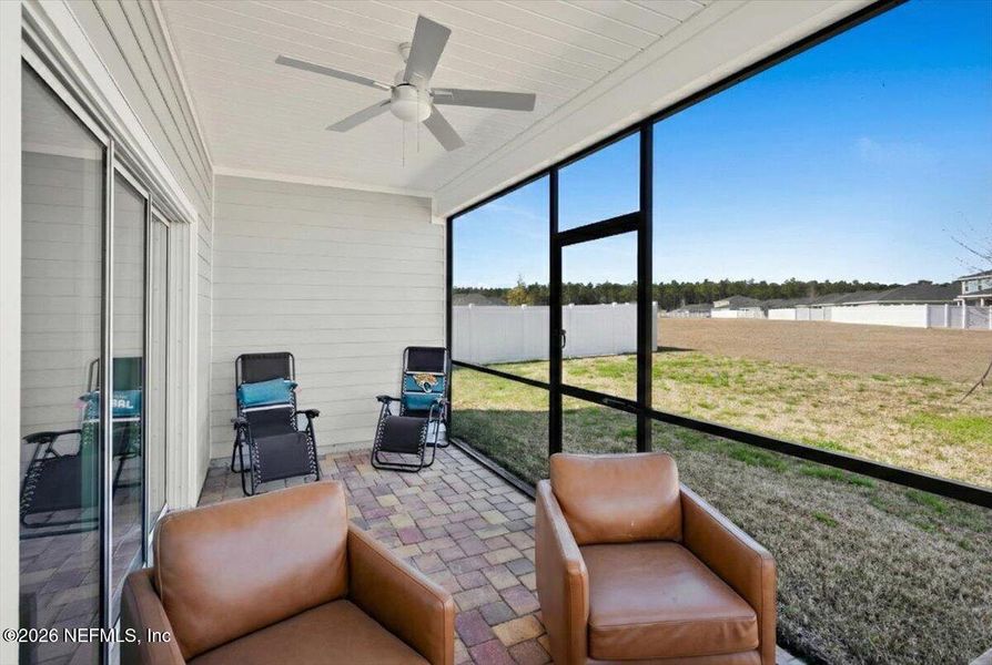 Exterior details and patio area of a home in Seaton Creek, Jacksonville (Image 3).
