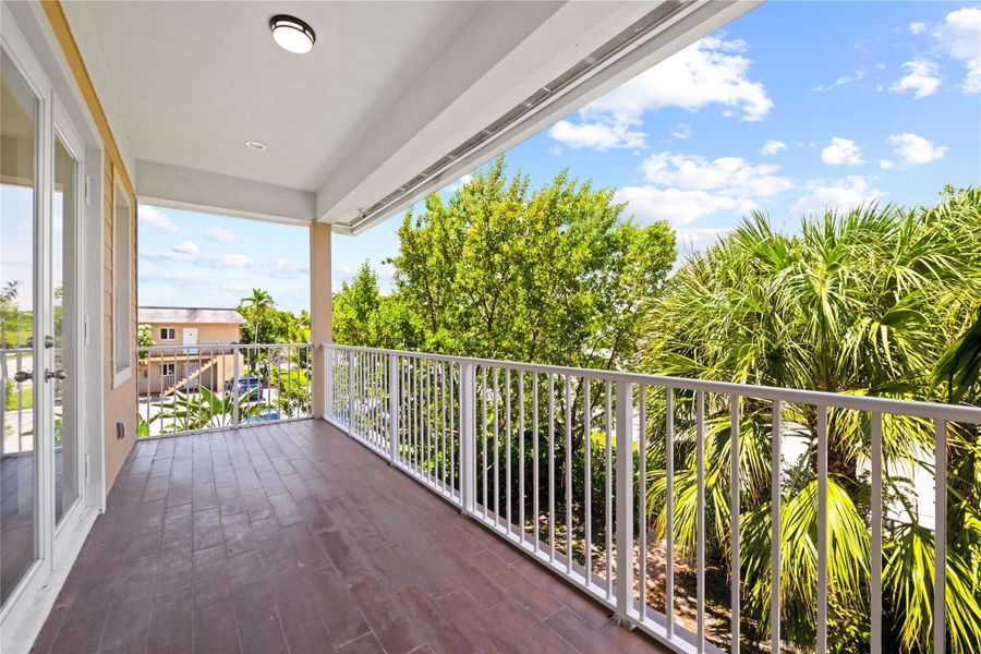 Image 32 of a home in .