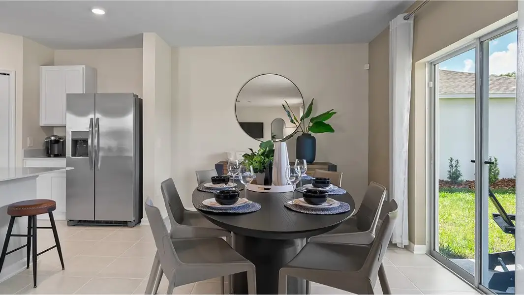 Florida CORE L003 Columbus Dining 2of2 F1 Base3 4 18 25