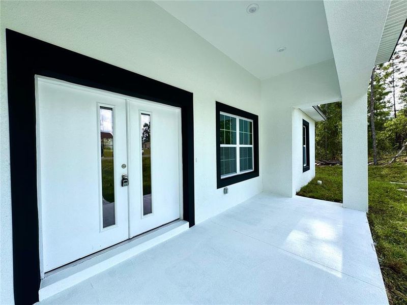 Spacious, unfurnished interior of a new home in , Citrus Springs (Image 11).